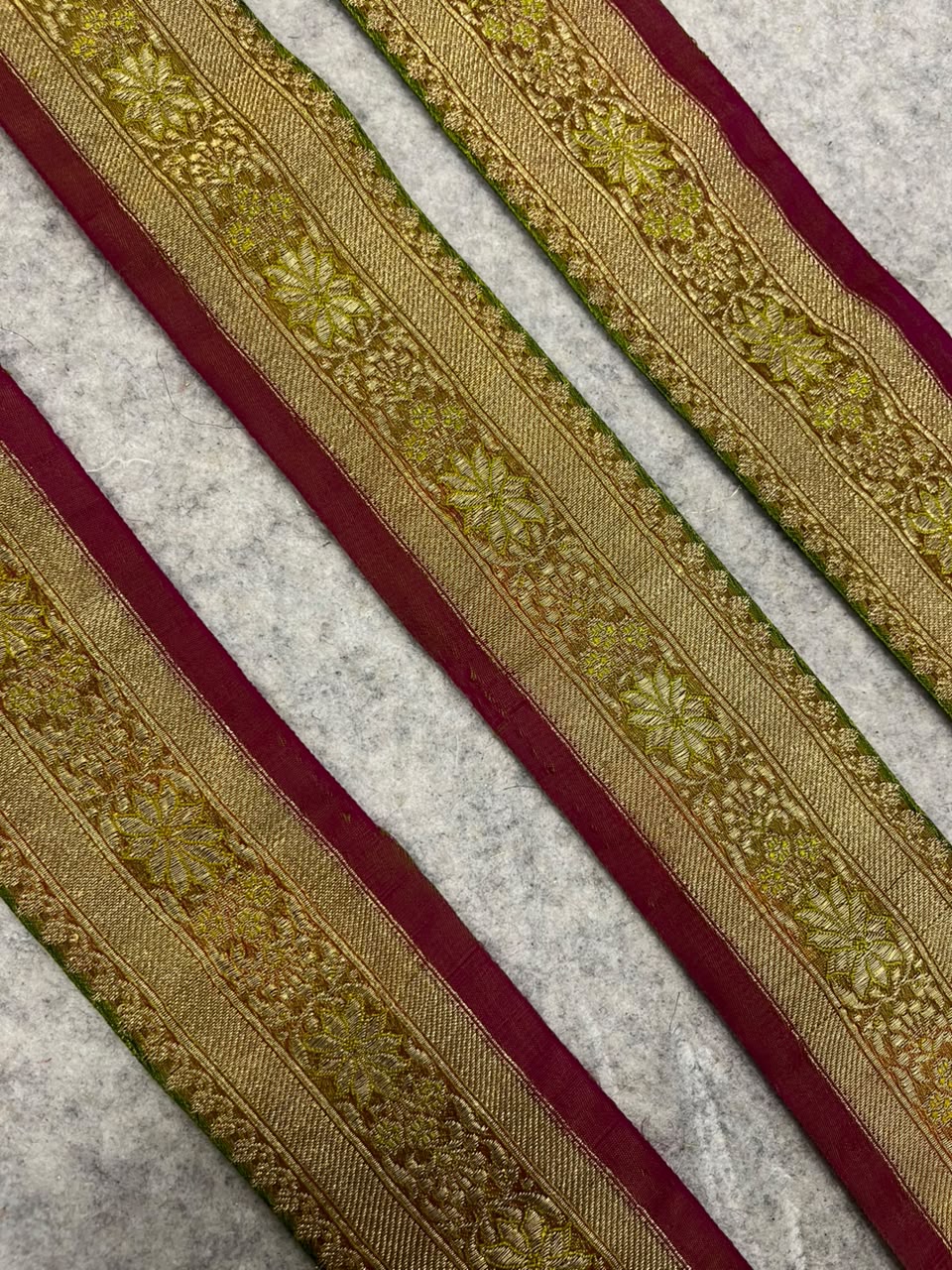 Green Banarasi Pure Silk Vintage Border Lace ( 1 Mtr )