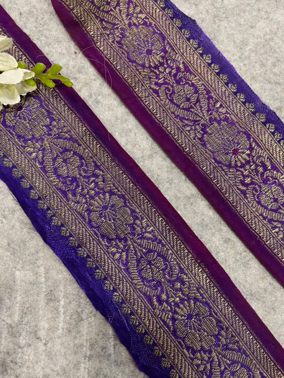 IL2B126102209 Purple Banarasi Pure Silk Vintage Border Lace