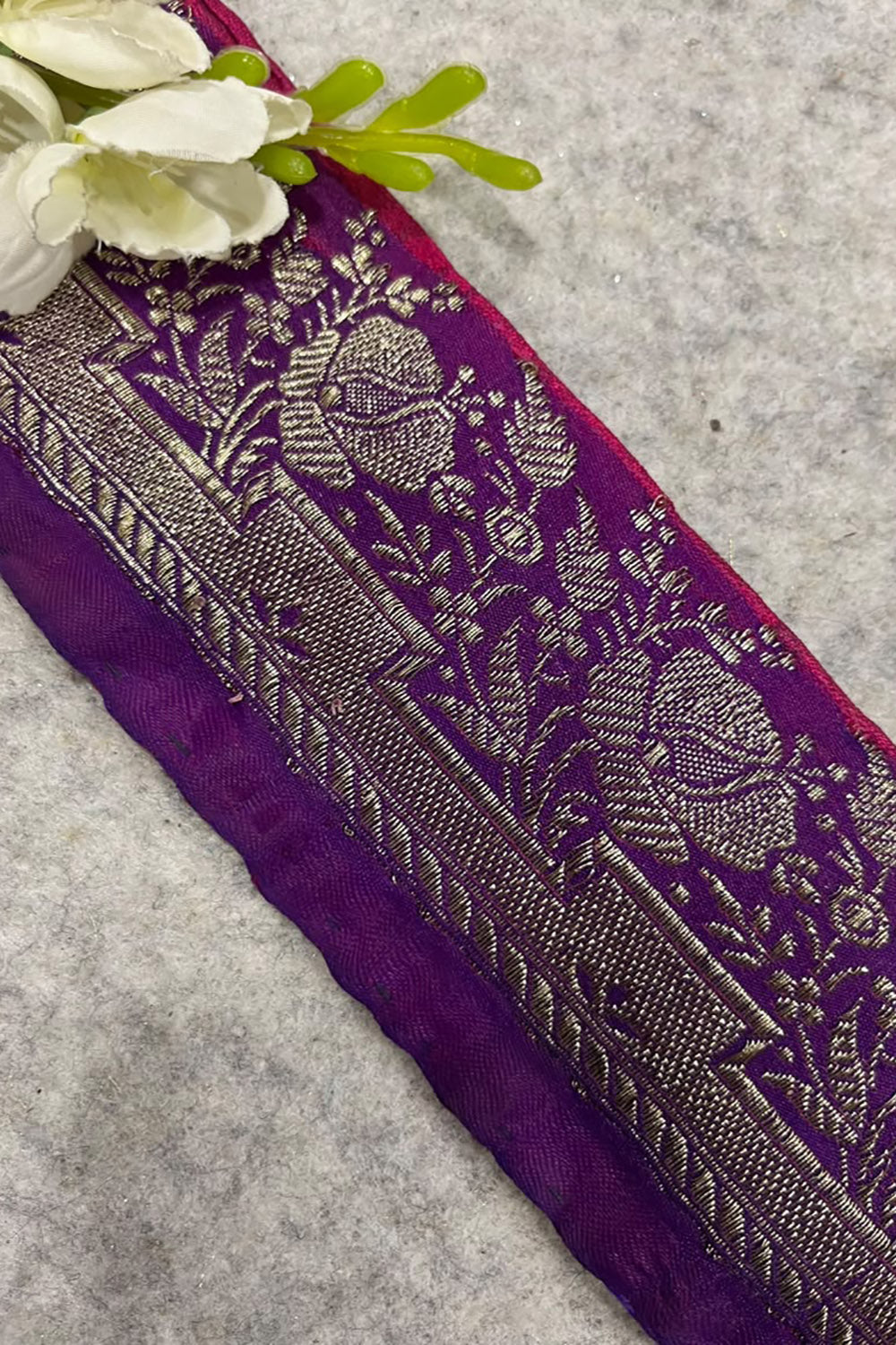 IL2B126102210 Purple Banarasi Pure Silk Vintage Border Lace