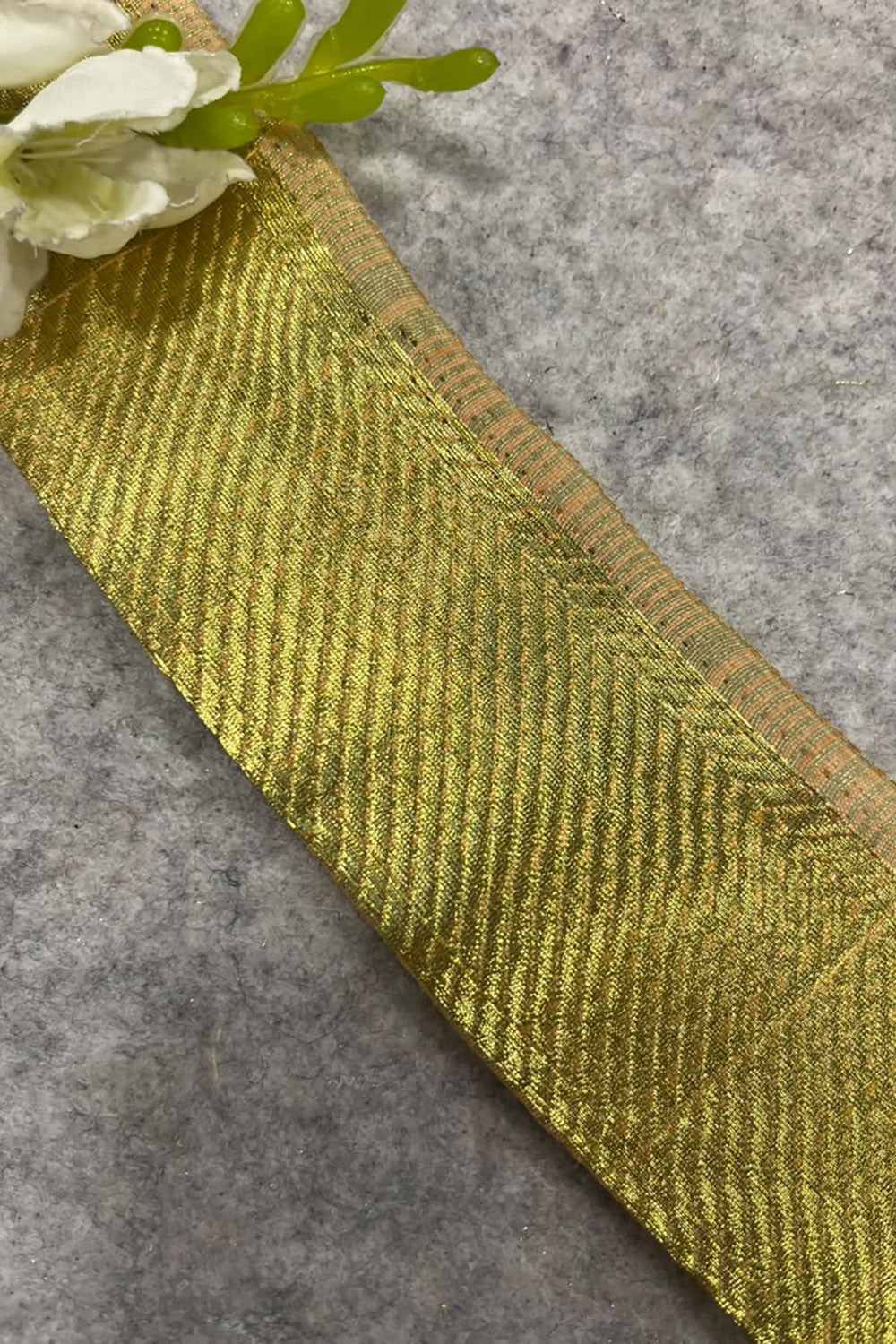 IL2B126102211 Yellow Banarasi Pure Silk Vintage Border Lace