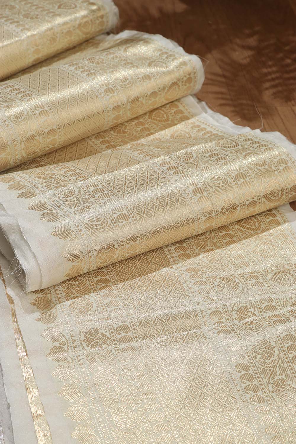 Exquisite Dyeable Banarasi Silk Lace - 0.75 Mtr - Luxurion World