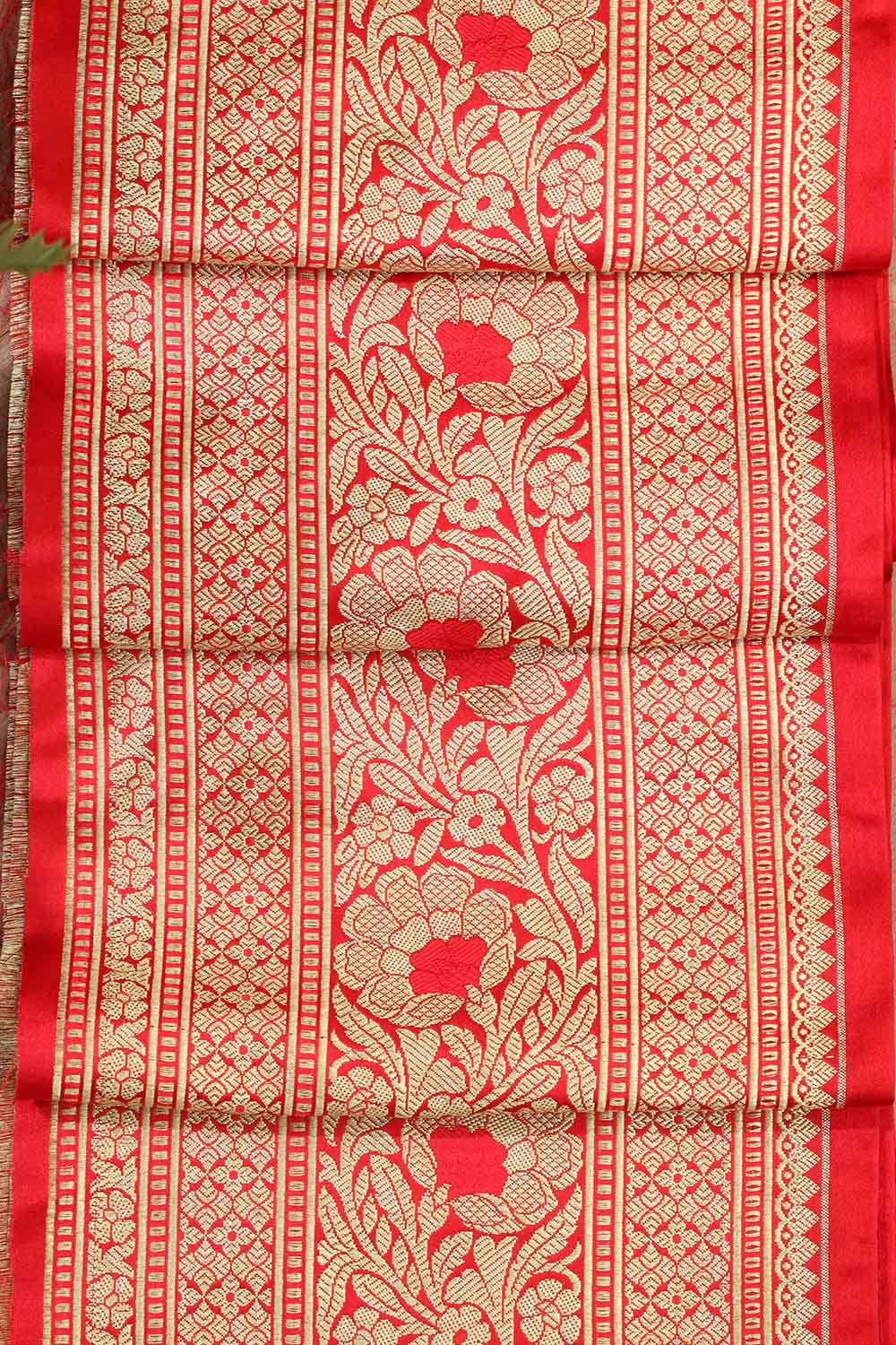 Elegant Red Banarasi Silk Lace ( 0.5 Mtr ) - Luxurion World