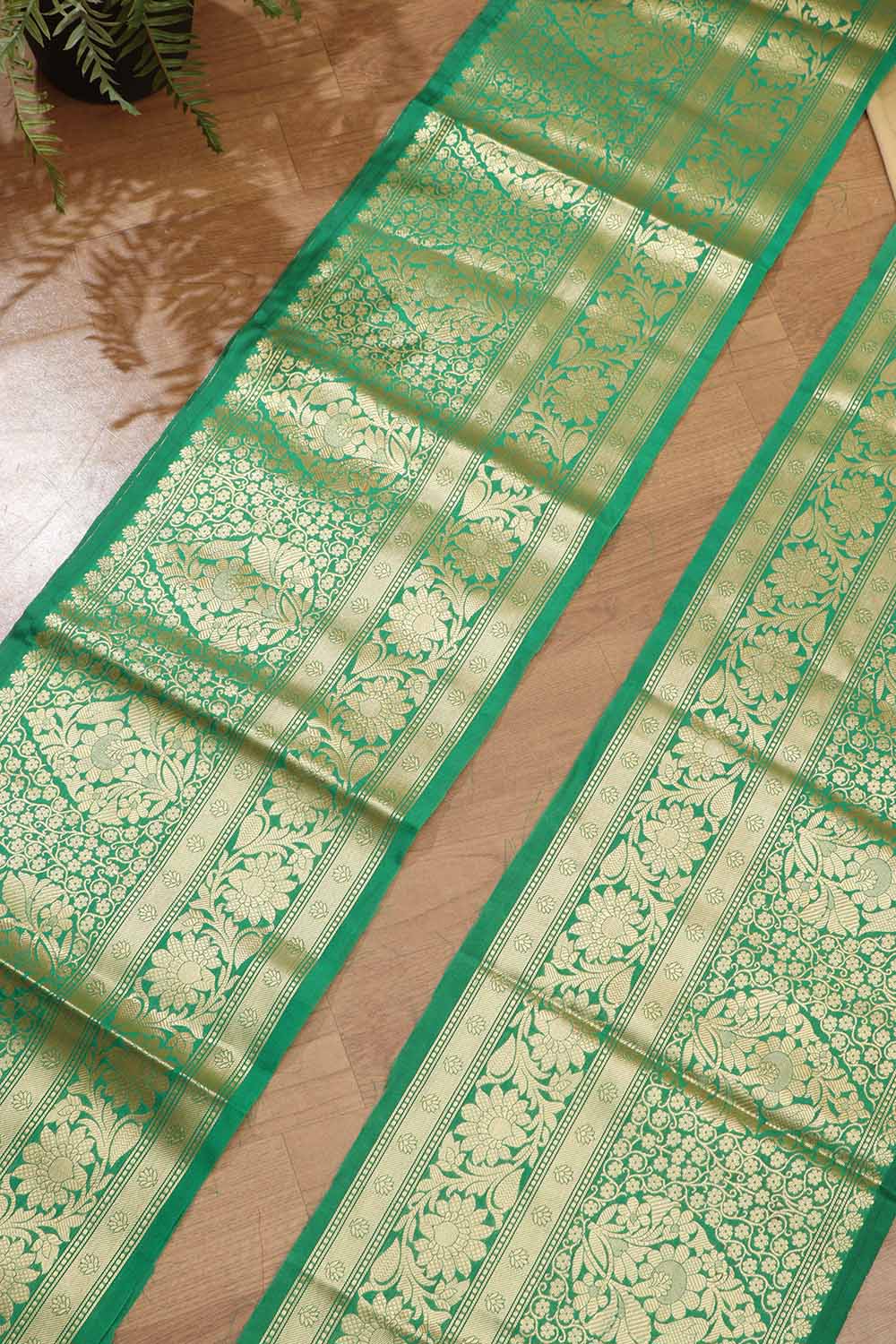 Exquisite Green Banarasi Silk Lace ( 1 Mtr ) - Luxurion World
