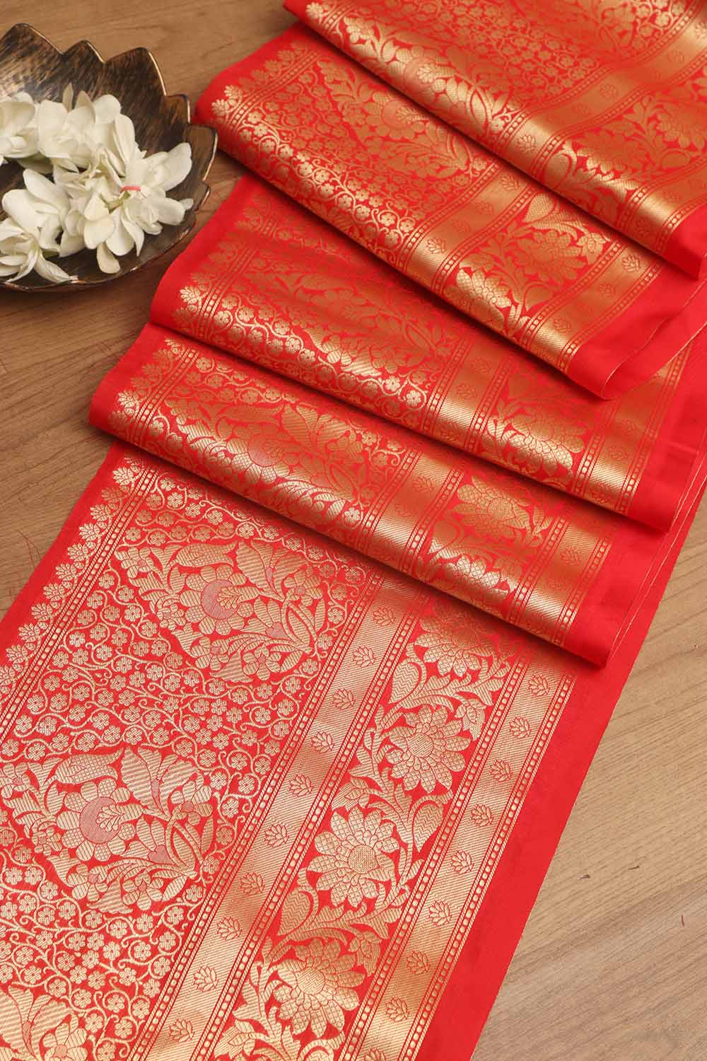 Red Banarasi Silk Lace : Elegant & Stylish - Luxurion World