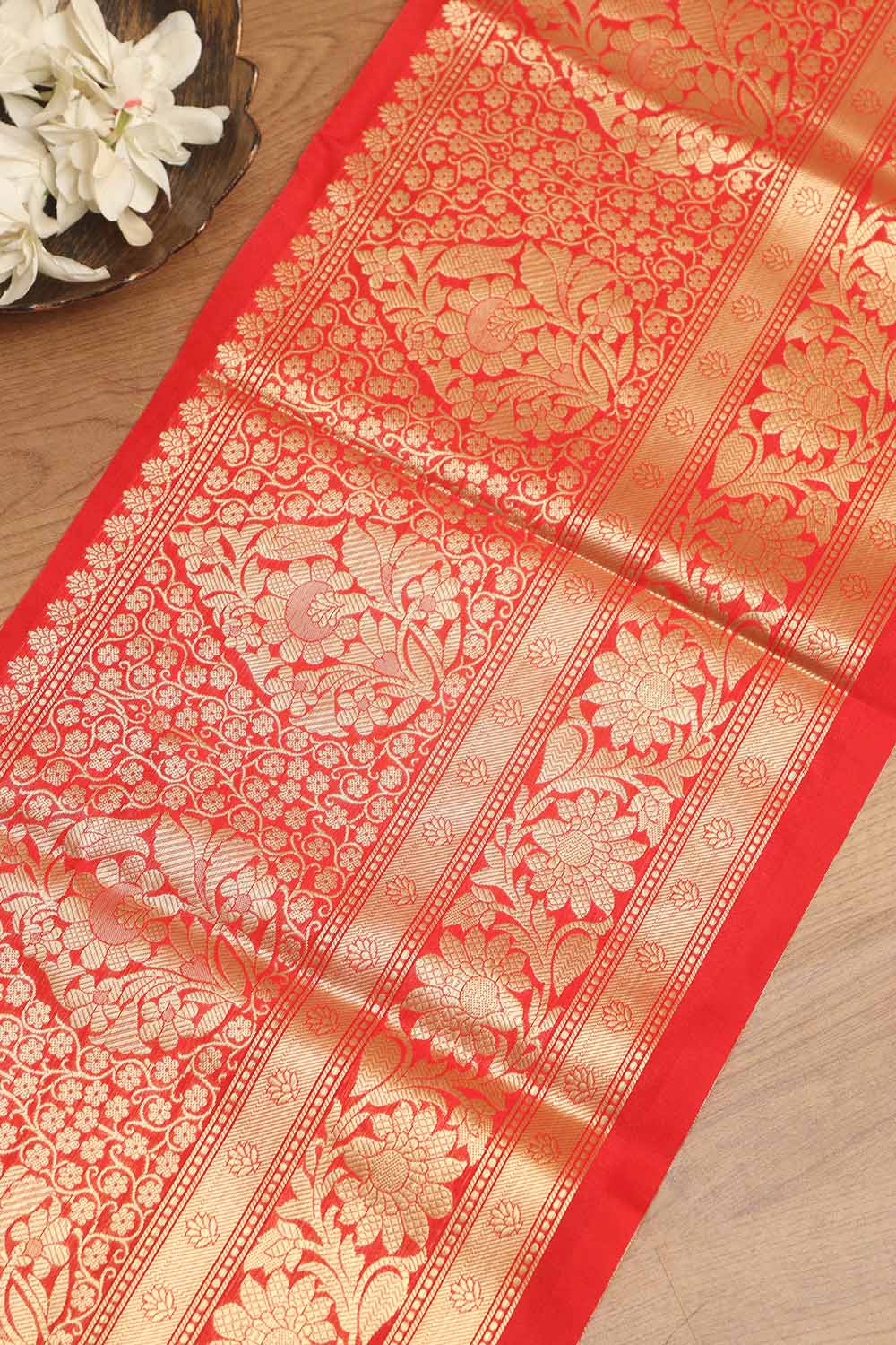 Red Banarasi Silk Lace : Elegant & Stylish - Luxurion World