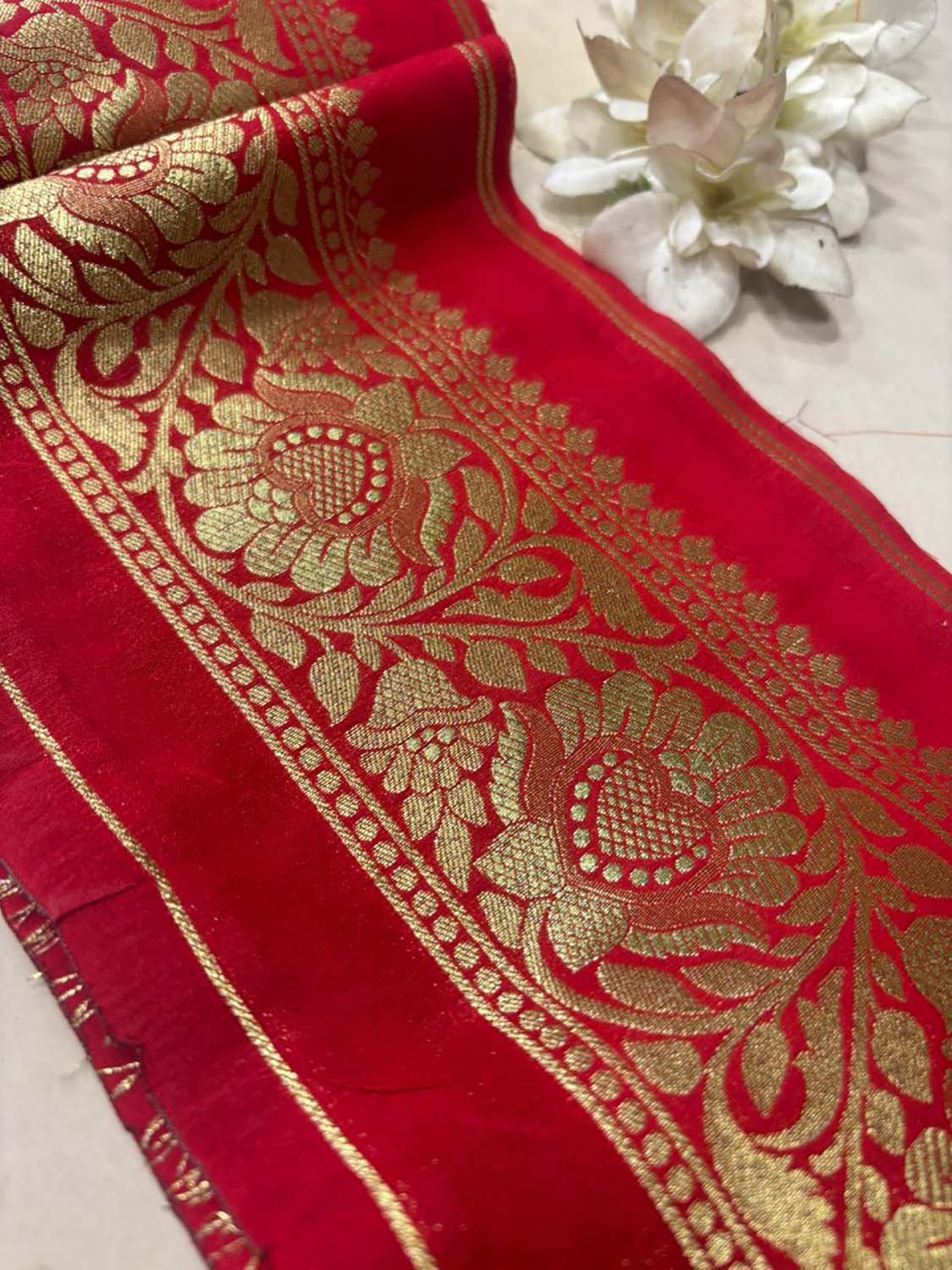 Exquisite Red Banarasi Silk Lace ( 1 Mtr ) - Luxurion World