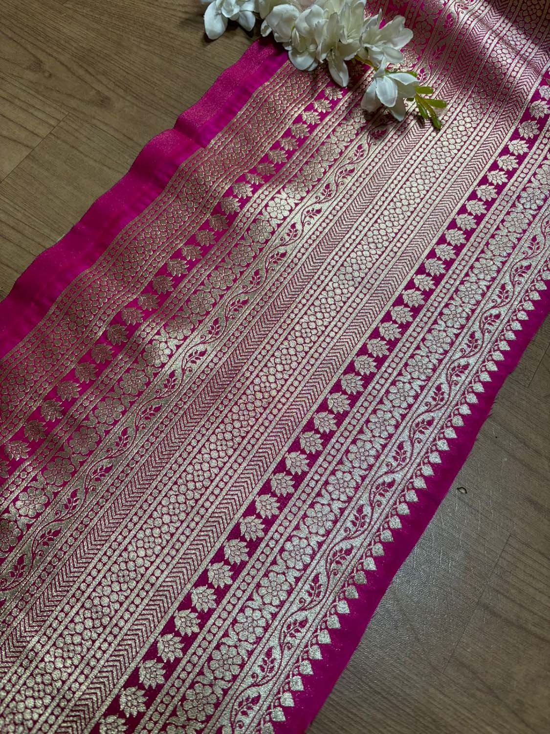 Elegant Pink Banarasi Silk Lace ( 3.5 Mtr) - Luxurion World