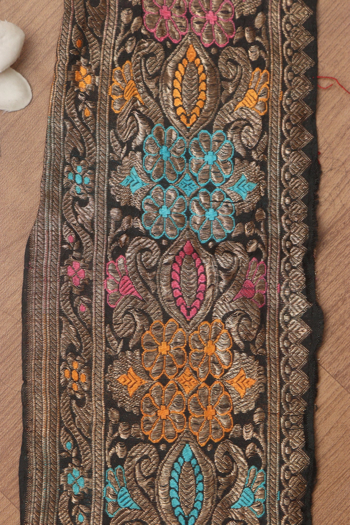 Black Banarasi Handloom Vintage Pure Silk Border ( 0.75 Mtr ) - Luxurion World