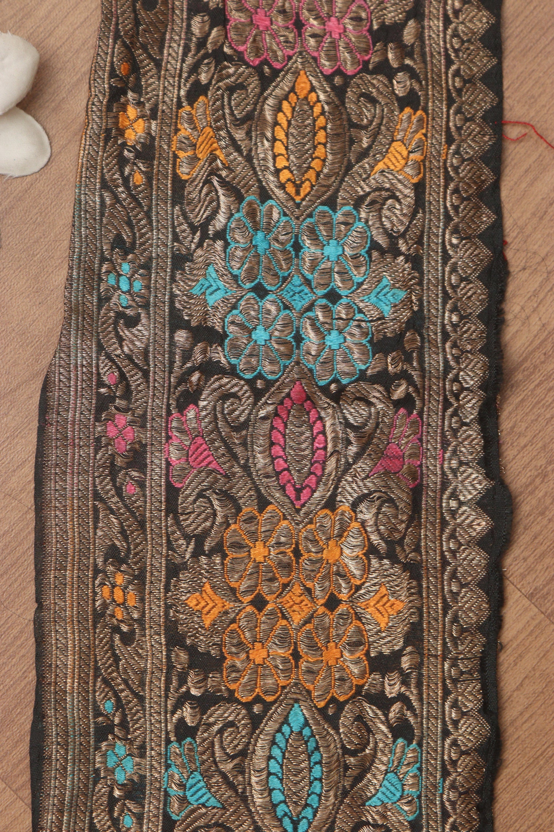 Black Banarasi Handloom Vintage Pure Silk Border ( 0.75 Mtr ) - Luxurion World