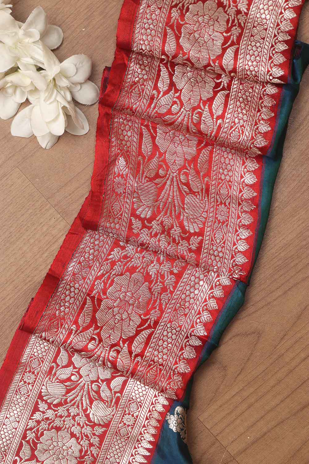 Red Banarasi Handloom Vintage Pure Silk Border ( 1 Mtr ) - Luxurion World