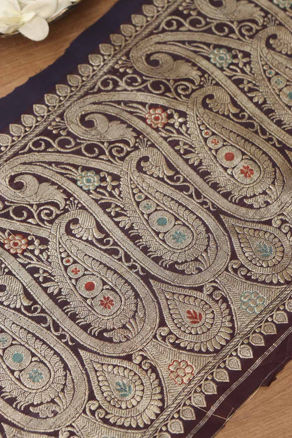 Elegant Maroon Banarasi Handloom Vintage Pure Silk Border ( 0.75 Mtr ) - Luxurion World