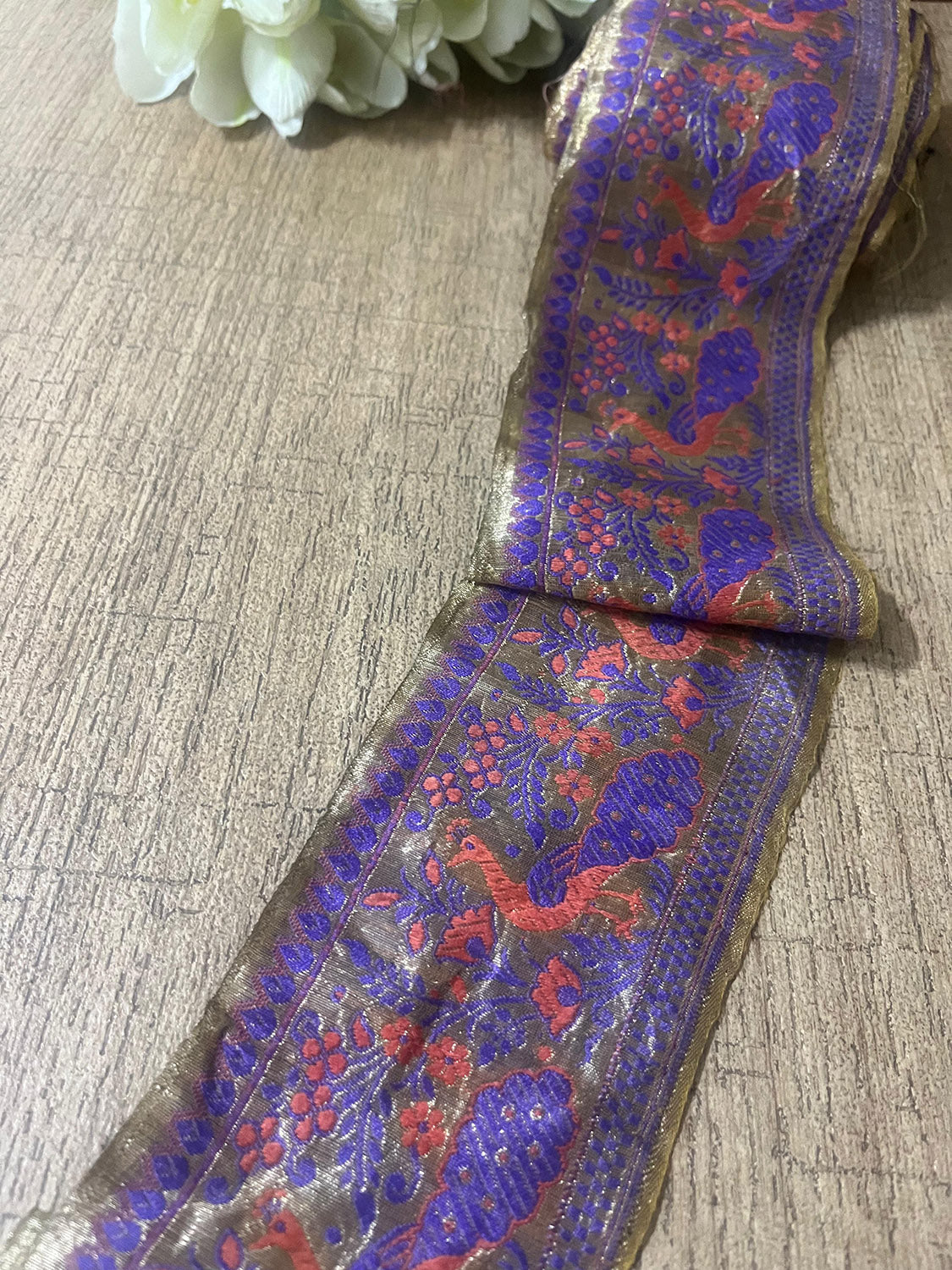 Golden Banarasi Handloom Vintage Pure Silk Border ( 1 Mtr ) - Luxurion World