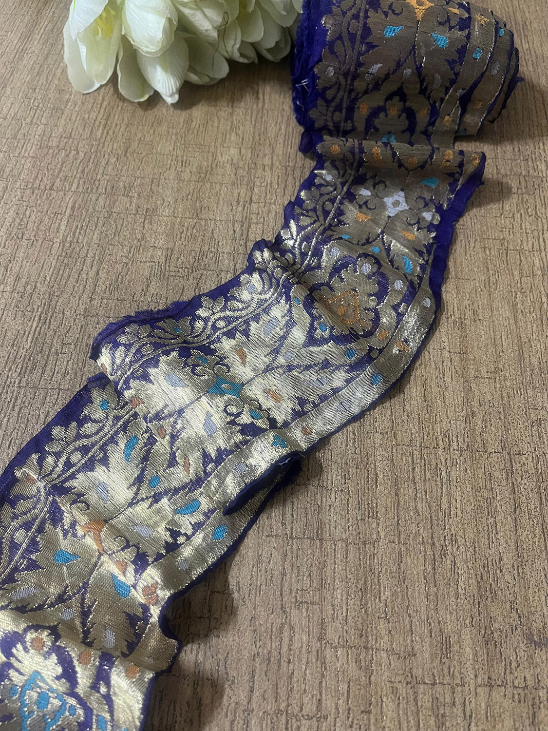 Exquisite Purple Banarasi Handloom Vintage Pure Silk Border ( 1 Mtr ) - Luxurion World