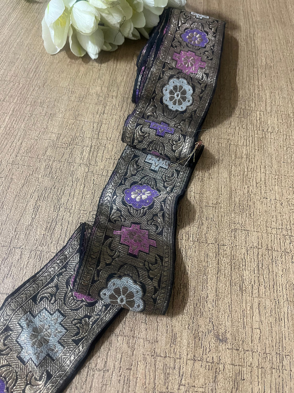 Exquisite Black Banarasi Handloom Vintage Pure Silk Border ( 2.5 Mtr ) - Luxurion World