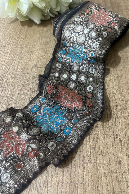 Exquisite Black Banarasi Handloom Vintage Pure Silk Border ( 1 Mtr ) - Luxurion World