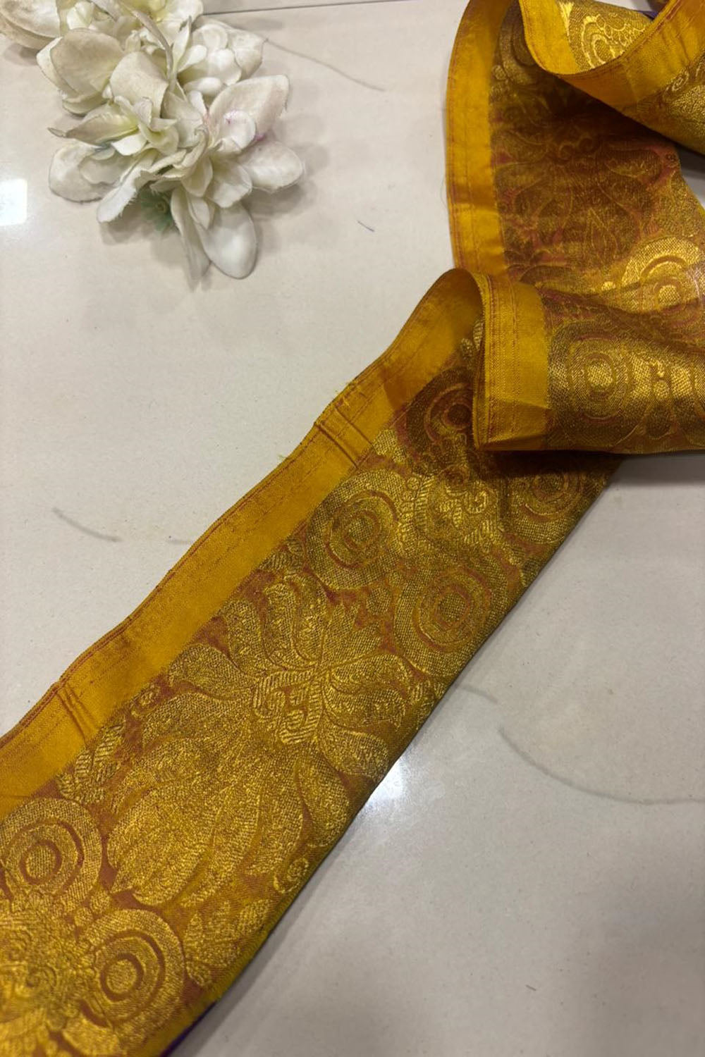 Yellow Pure Silk Vintage Banarasi Border Lace ( 1 Mtr ) - Luxurion World