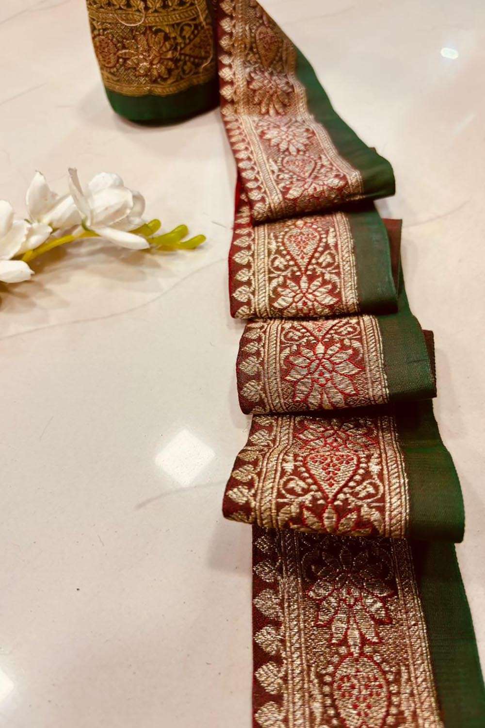 Maroon Pure Silk Vintage Banarasi Border Lace ( 2.5 Mtr ) - Luxurion World