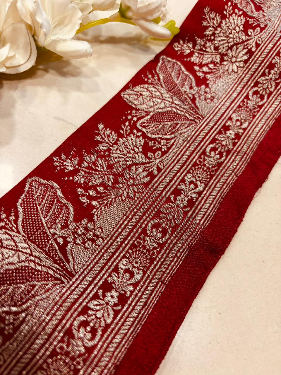 Red Pure Silk Vintage Banarasi Border 5 Mtr Lace With Pallu Border - Luxurion World