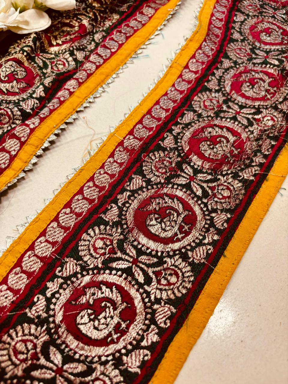 Multicolor Pure Silk Vintage Banarasi Border Lace ( 1 Mtr ) - Luxurion World