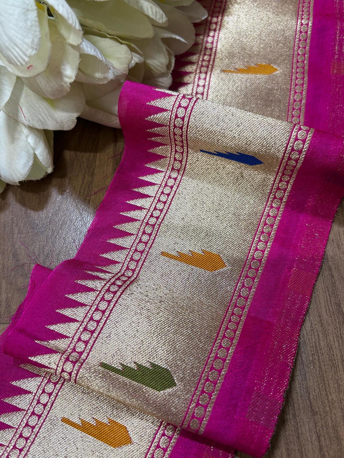 Exquisite Pink Paithani Silk Muniya Border Lace ( 1 Mtr ) - Luxurion World