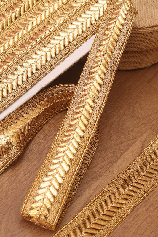 Golden Glam: 3 Meters of Trendy Lace for a Stunning Look - Luxurion World