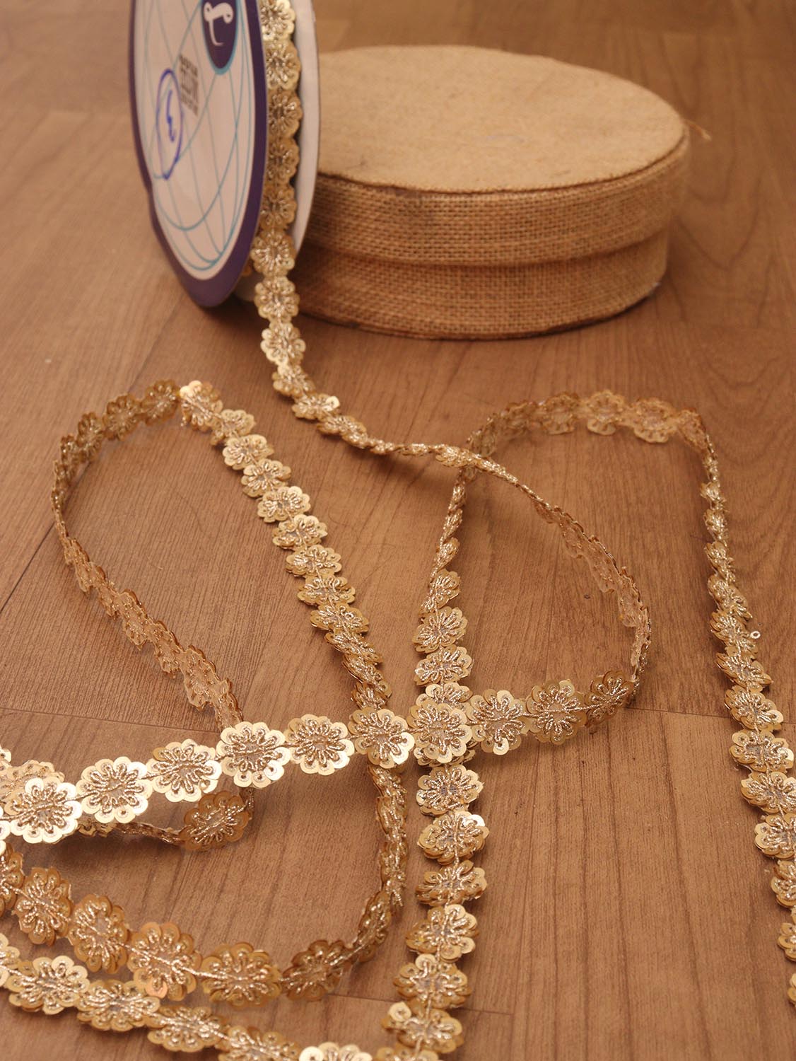 Golden Glamour: 9 Meters of Trendy Lace for a Stunning Look - Luxurion World