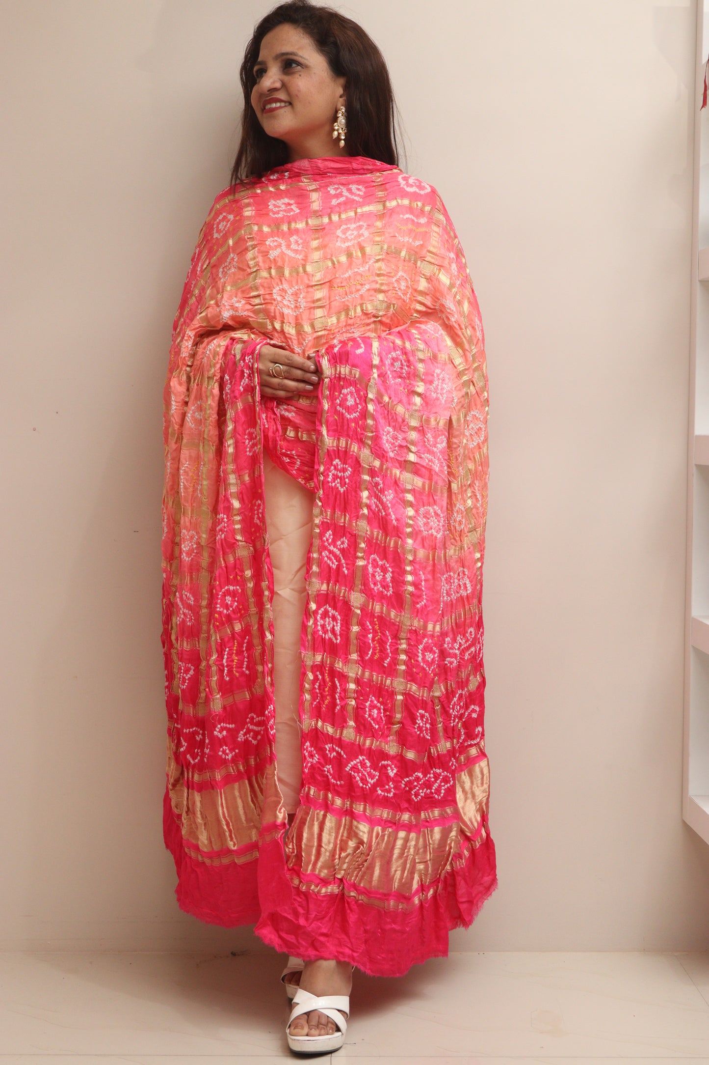 Stunning Pink Bandhani Gajji Silk Dupatta - Luxurion World