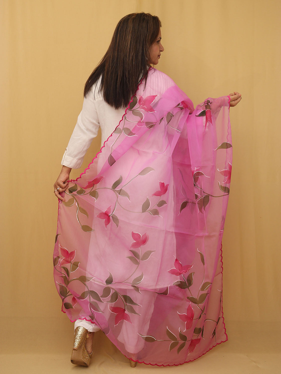 White Cotton Silk Suit With Purple Hand Painted Organza Silk Scalloped Border Dupatta - Luxurion World