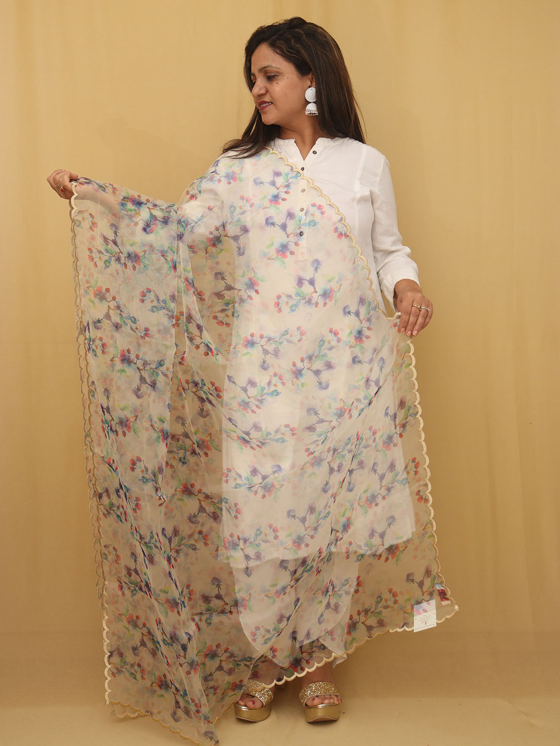 Off White Digital Printed Organza Silk Dupatta With Scalloped Border - Luxurion World
