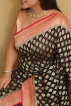 Black Handloom Banarasi Georgette Saree - Ethnic Elegance - Luxurion World