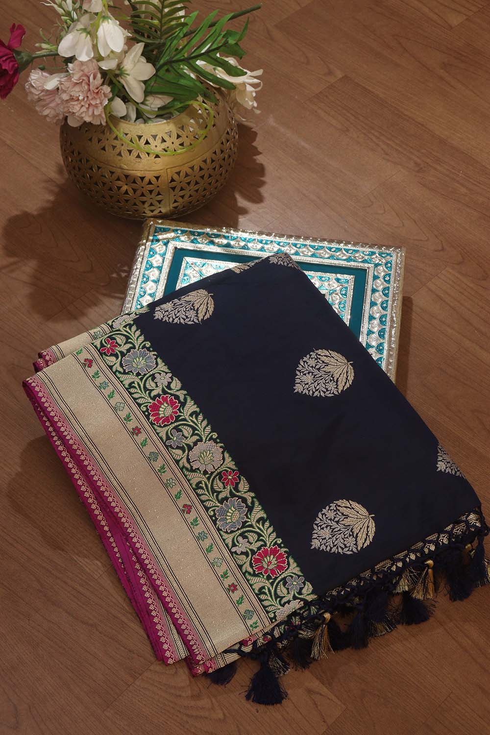Blue Handloom Banarasi Katan Silk Meenakari Saree - Elegant and Traditional - Luxurion World