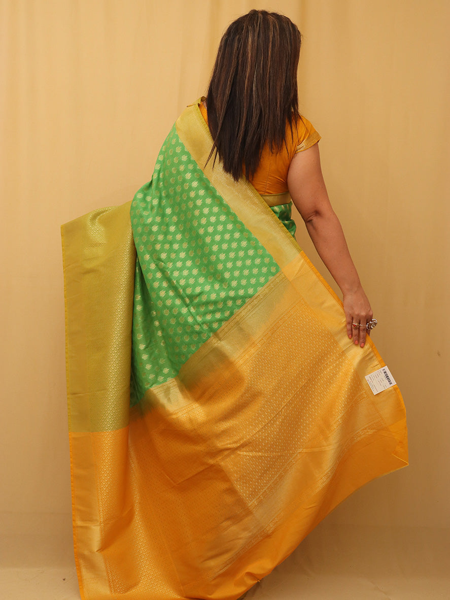 Get your hands on stunning Green Handloom Banarasi Silk Sarees online! - Luxurion World