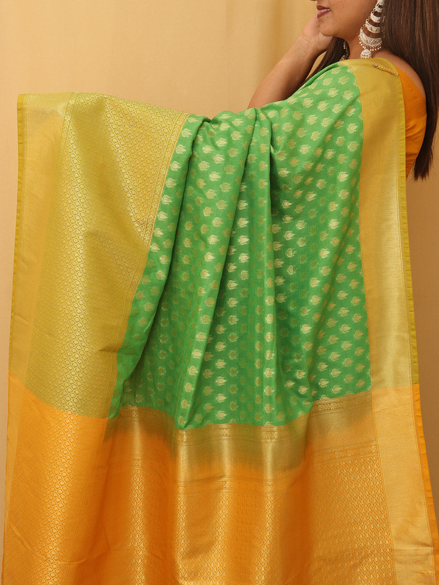 Get your hands on stunning Green Handloom Banarasi Silk Sarees online! - Luxurion World