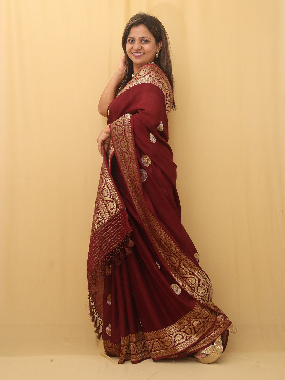 Stunning Maroon Handloom Banarasi Georgette Saree with Sona Roopa - Luxurion World