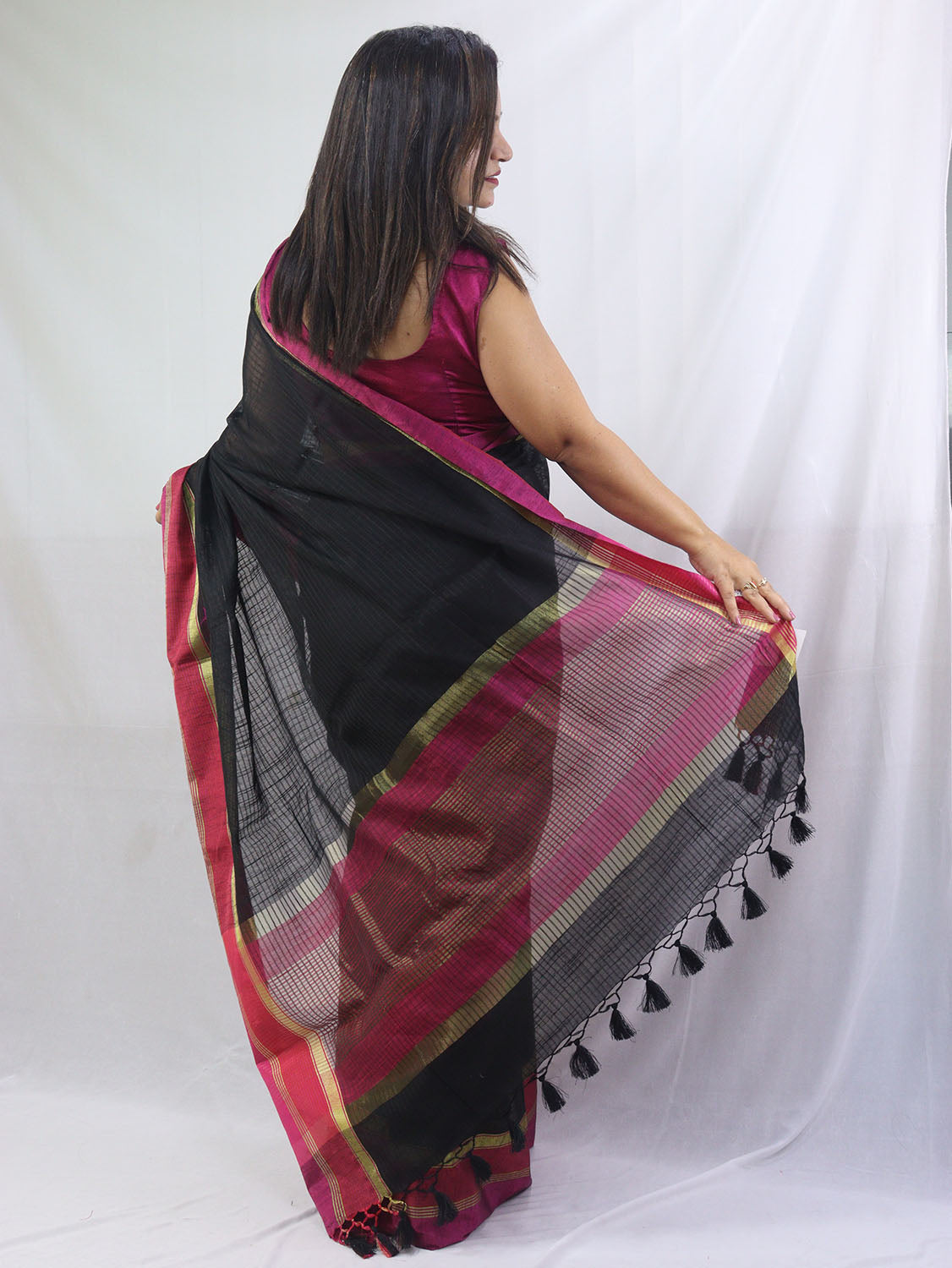 Classic Black Handloom Banarasi Silk Saree - Timeless Elegance - Luxurion World