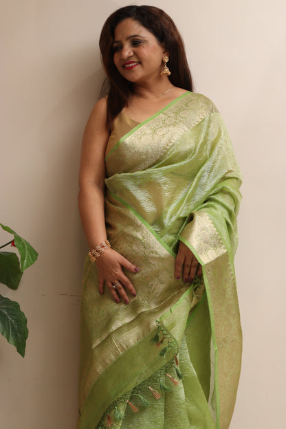 Exquisite Green Banarasi Crush Tissue Silk Saree - Luxurion World