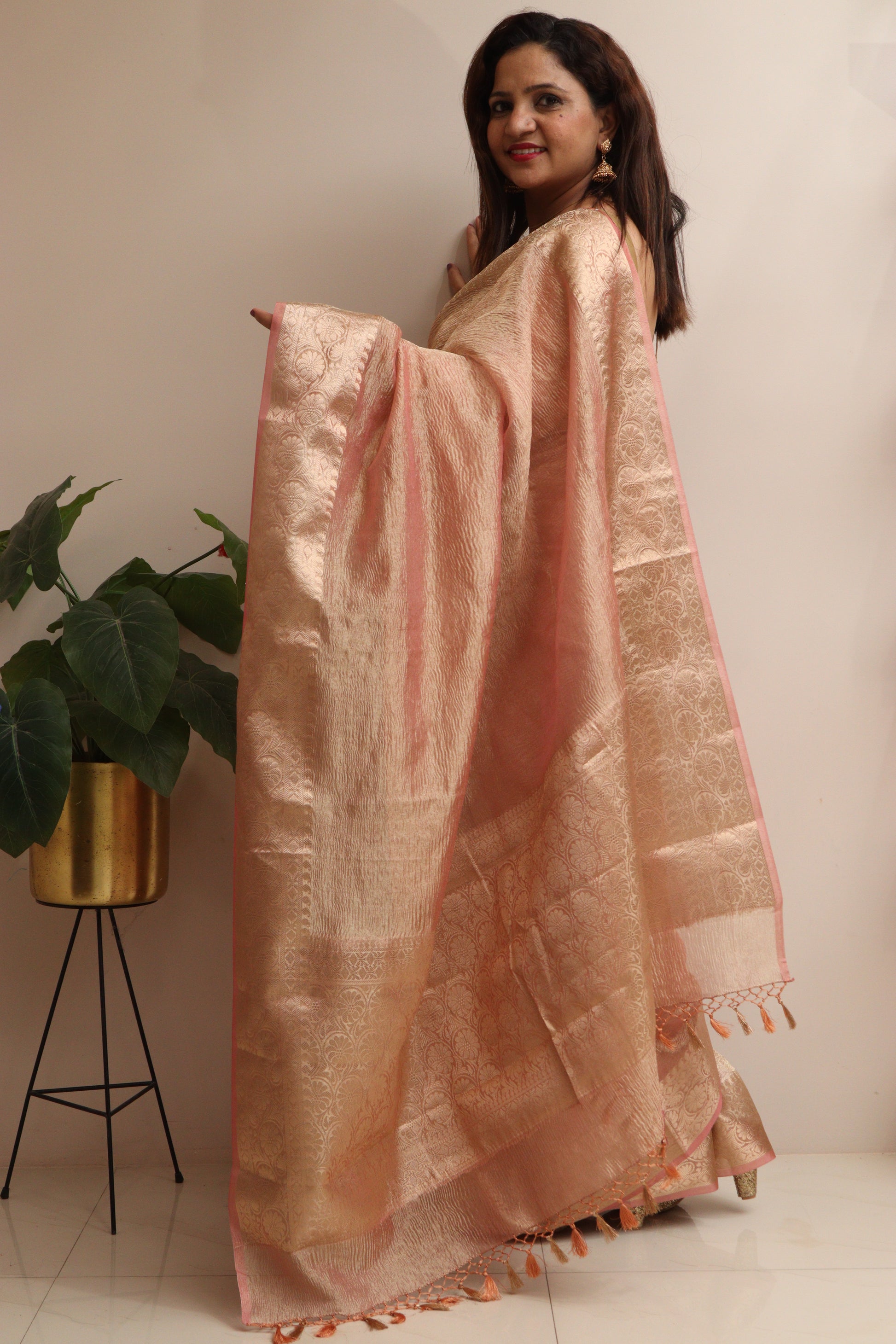 Elegant Pink Banarasi Crush Tissue Silk Saree - Luxurion World