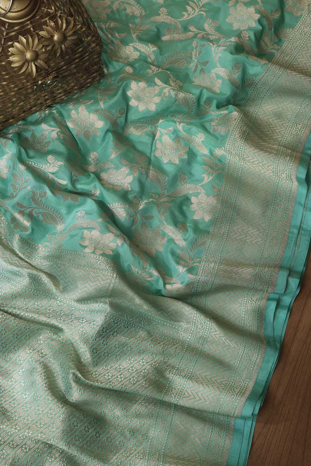 Green Banarasi Handloom Pure Katan Silk Saree - Luxurion World