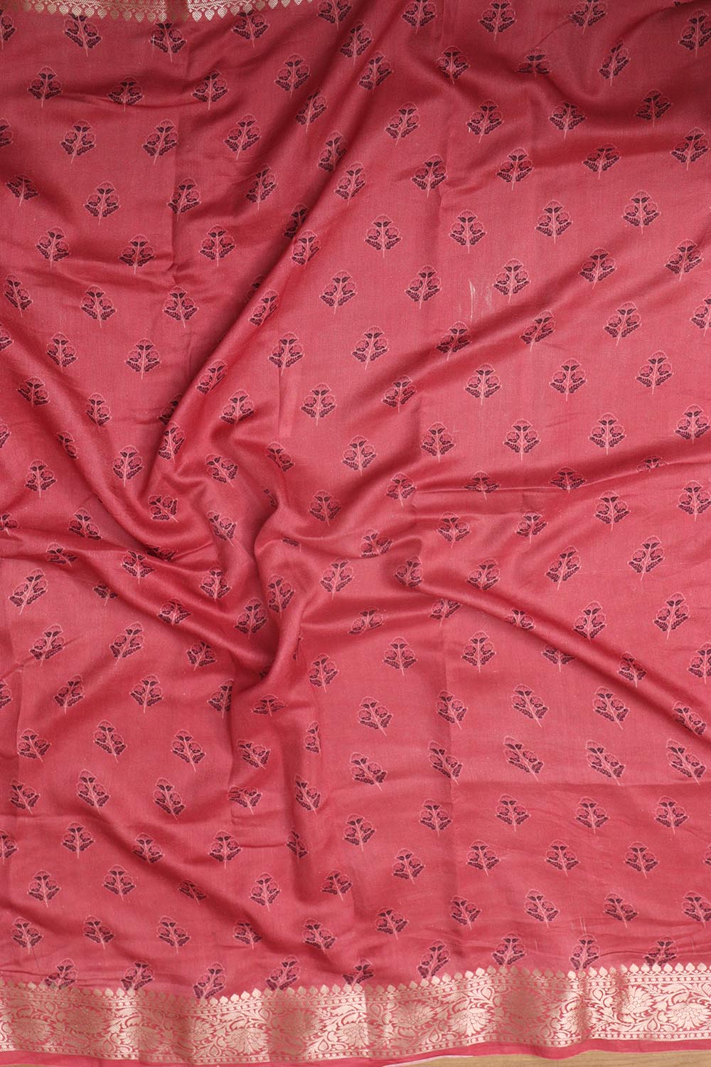 Exquisite Pink Banarasi Bandhani Pure Chiniya Silk Ajrakh Design Saree - Luxurion World