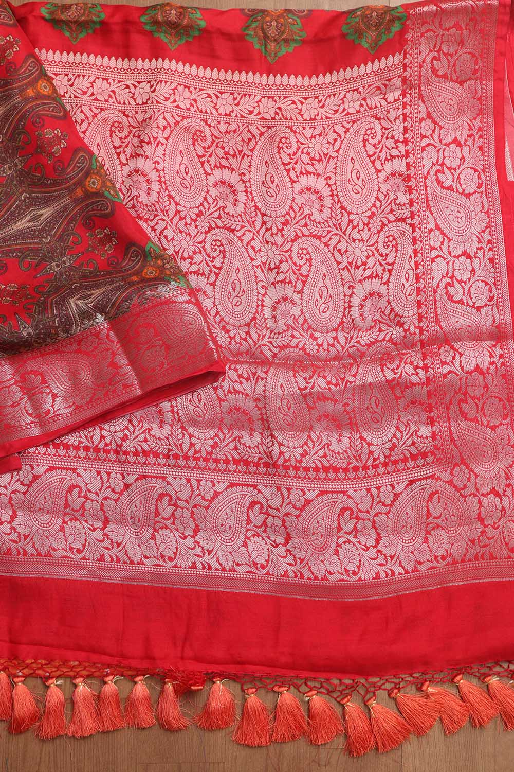 Elegant Orange Banarasi Bandhani Pure Chiniya Silk Saree - Luxurion World