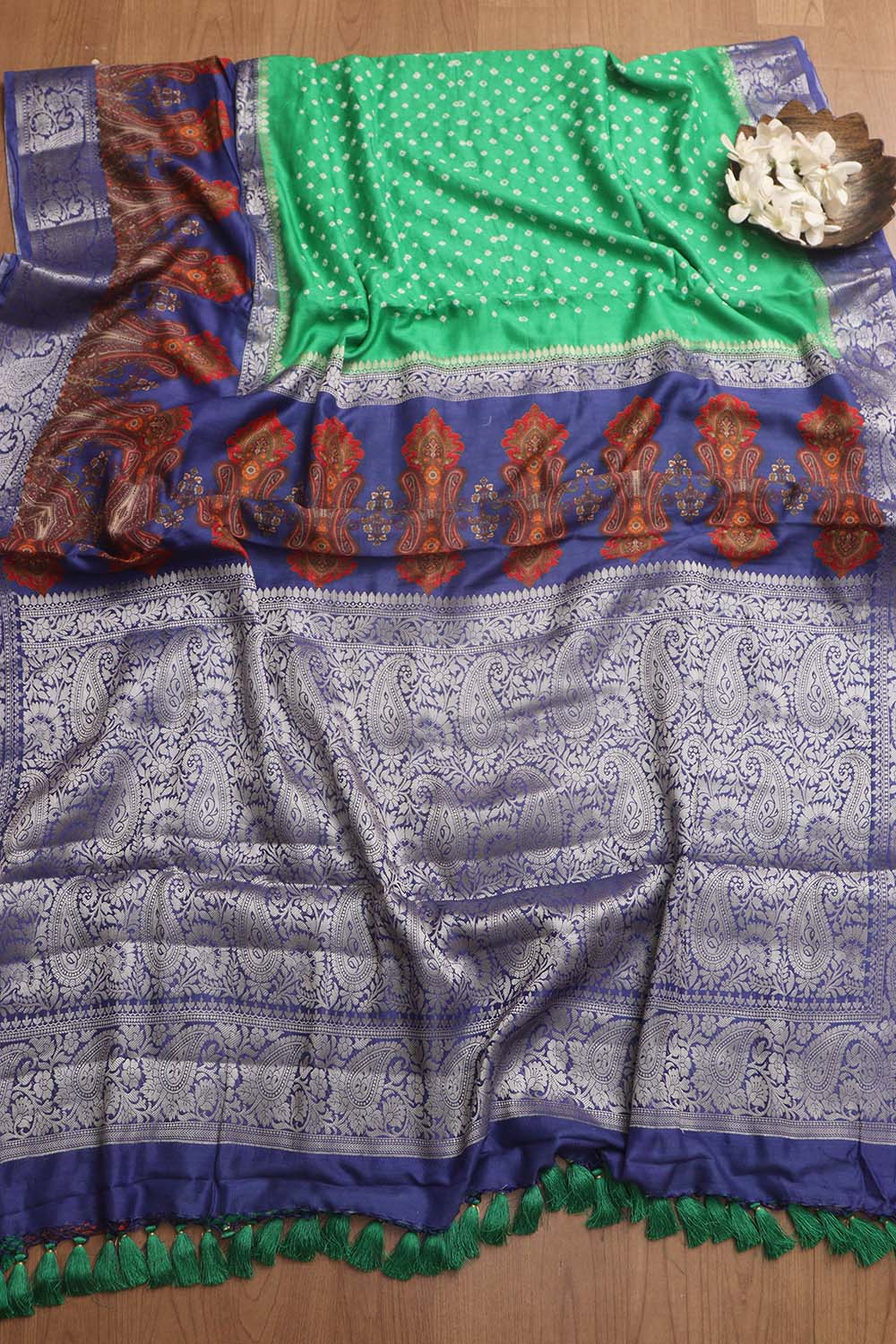 Green Banarasi Bandhani Pure Chiniya Silk Saree - Luxurion World