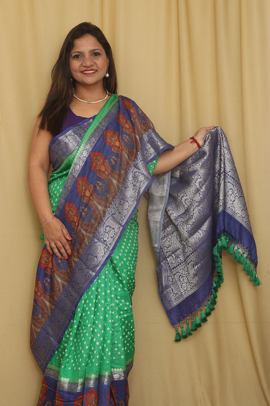 Green Banarasi Bandhani Pure Chiniya Silk Saree - Luxurion World