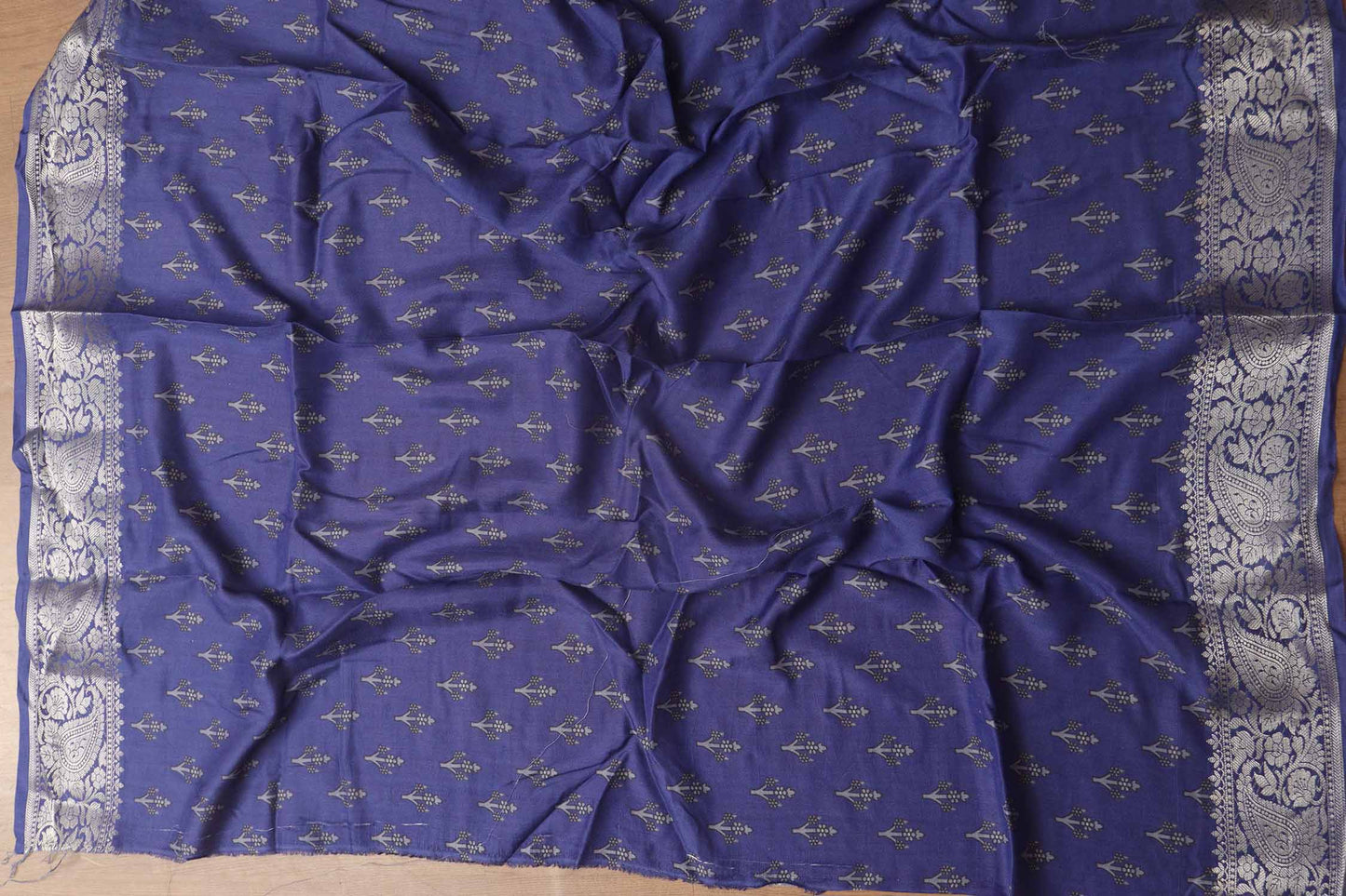 Green Banarasi Bandhani Pure Chiniya Silk Saree - Luxurion World