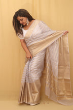Luminous Lavender: Handloom Banarasi Organza Silk Saree - Luxurion World