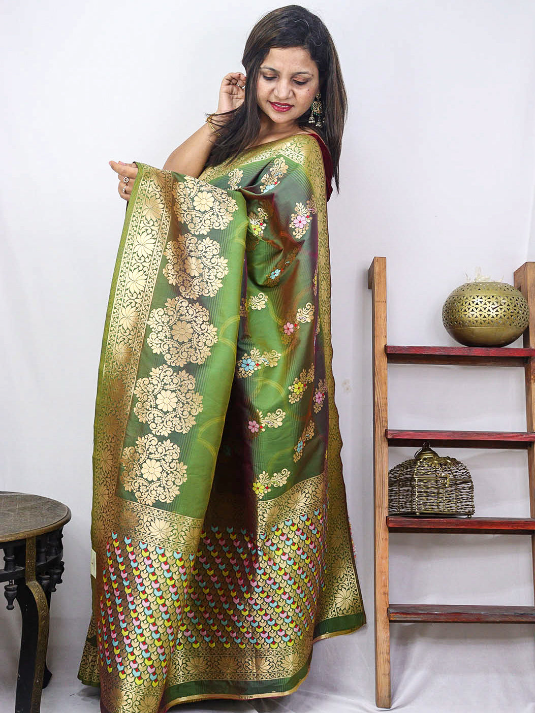 Green Banarasi Silk Floral Design Meenakari Saree - Luxurion World