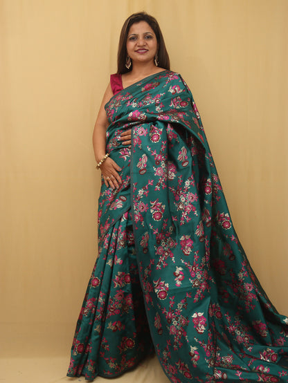 Stunning Green Banarasi Silk Meenakari Saree - Perfect for Any Occasion! - Luxurion World