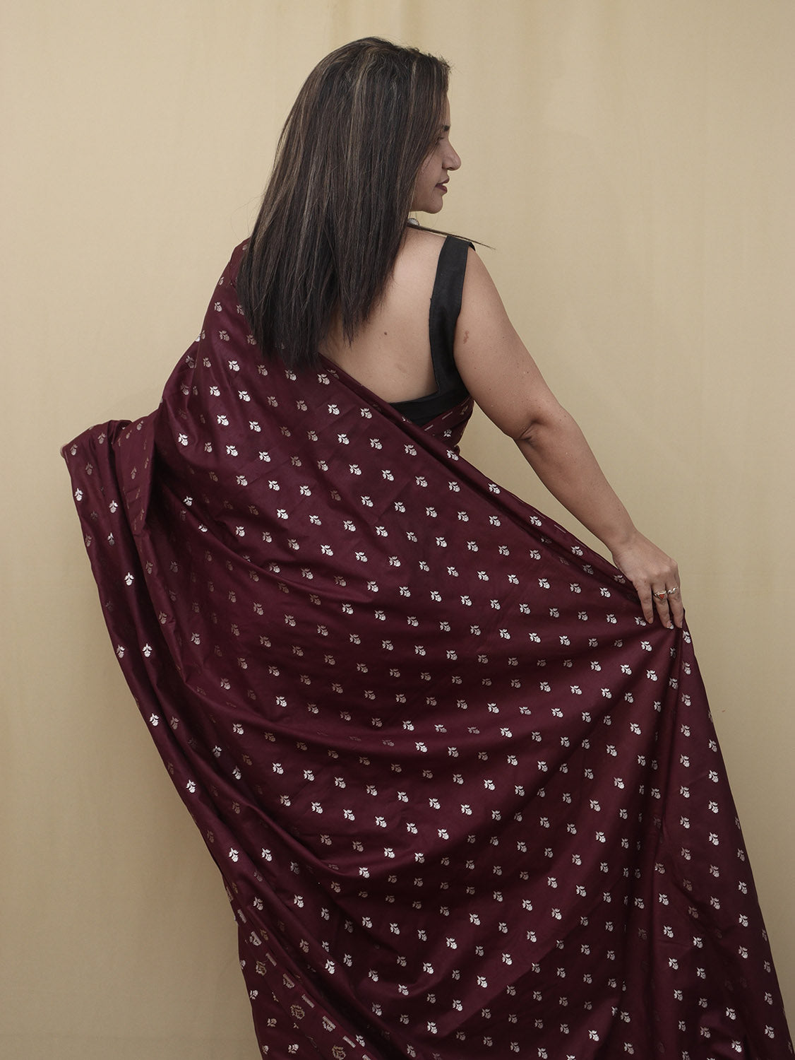 Stunning Maroon Banarasi Silk Saree - Perfect for Any Occasion - Luxurion World