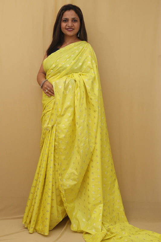 Yellow Banarasi Silk Saree with Zari Booti Design - Elegant and Traditional - Luxurion World