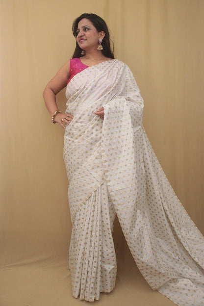 Dazzling Banarasi Silk Saree: Exquisite Elegance, Perfectly Dyeable - Luxurion World