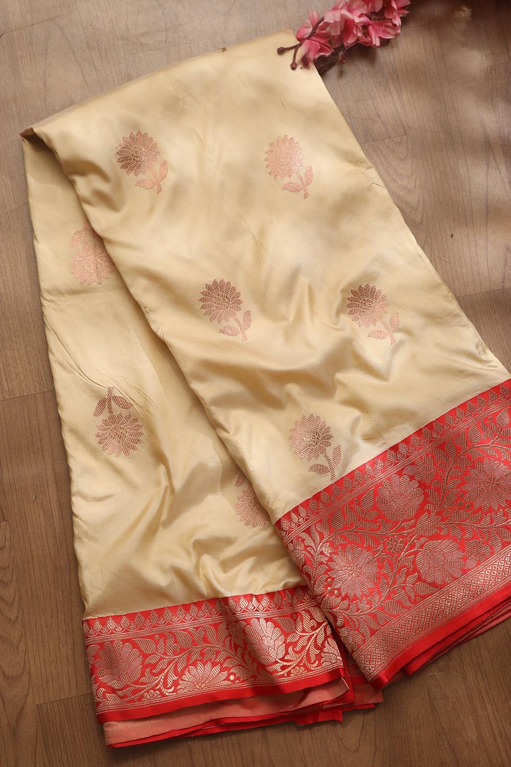 Elegant Pastel Banarasi Handloom Pure Katan Silk Saree - Luxurion World